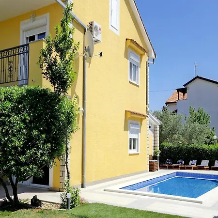 Scenic In Holiday home *